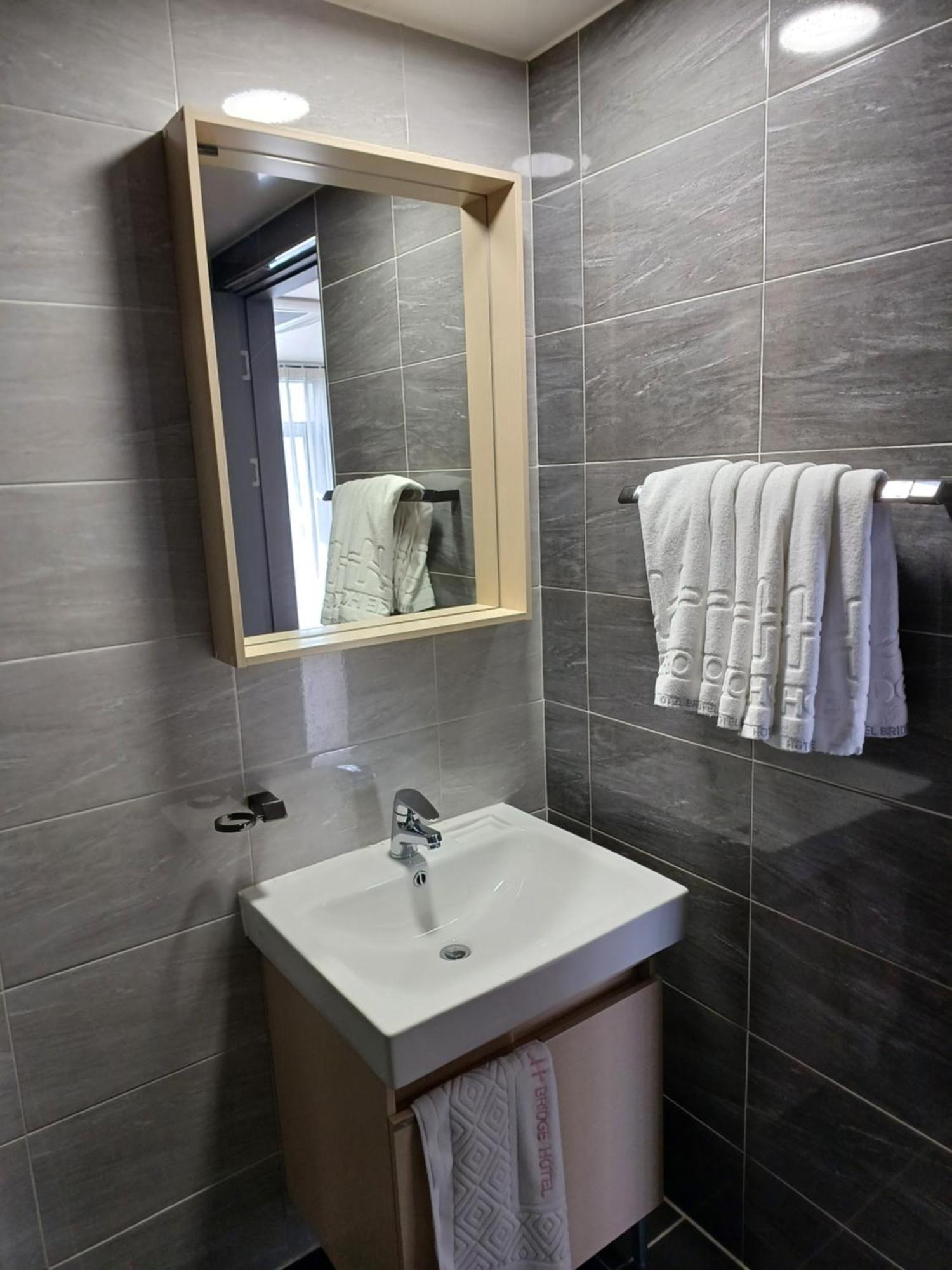 Tongyeong Bridge Hotel Luaran gambar
